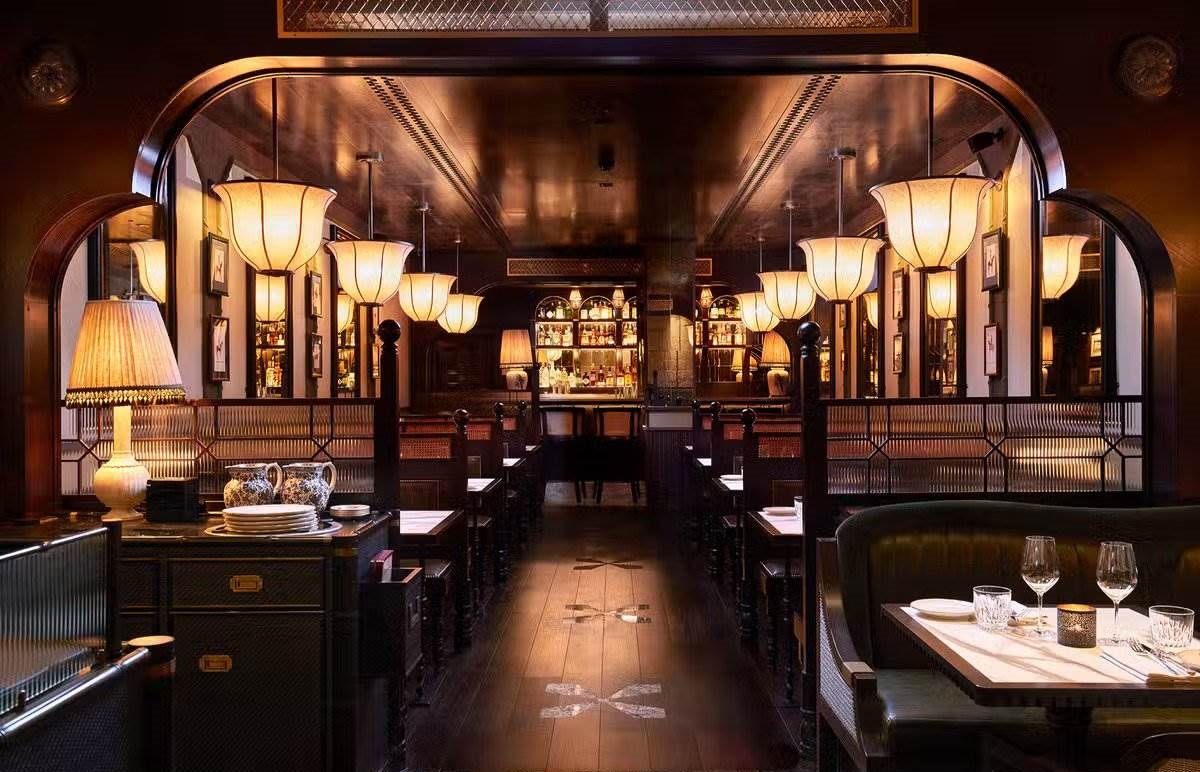 Plenty of Restaurants to Suit all Tastes - Reasons to Visit England - Planet Travel Advisor Plenty of Restaurants to Suit all Tastes - Reasons to Visit England - Planet Travel Advisor