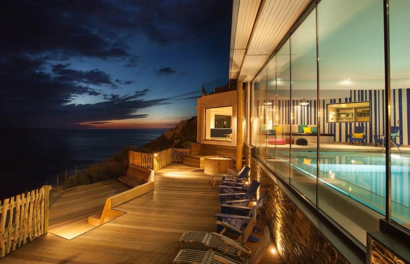 Various Hotels in England - Reasons to Visit England - Planet Travel Advisor Various Hotels in England - Reasons to Visit England - Planet Travel Advisor