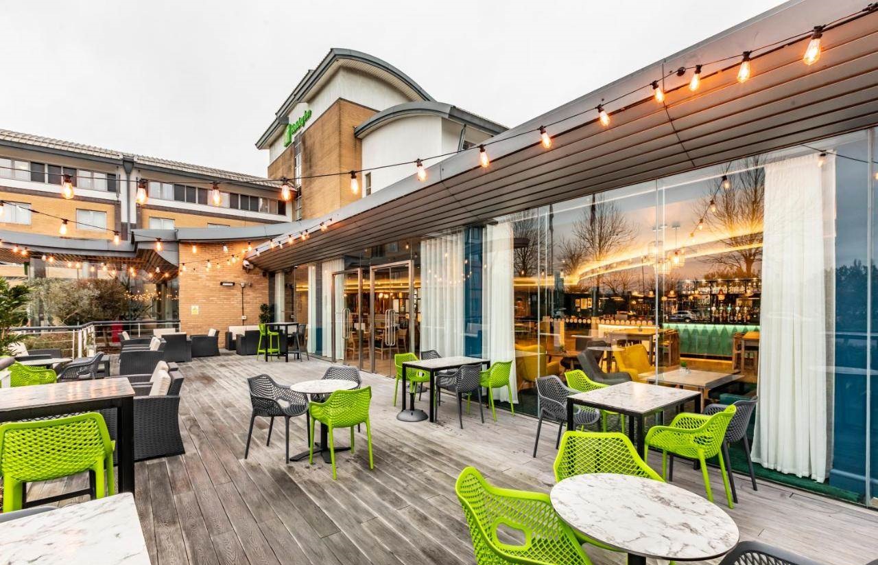 Holiday Inn Oxford - Best Hotels in England to Book - Planet Travel Advisor