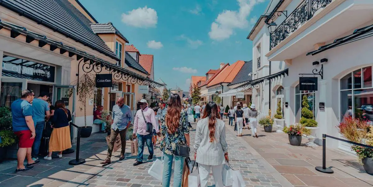La Vallee village shopping place in France - Top Europe Shopping Places - Planet Travel Advisor La Vallee village shopping place in France - Top Europe Shopping Places - Planet Travel Advisor