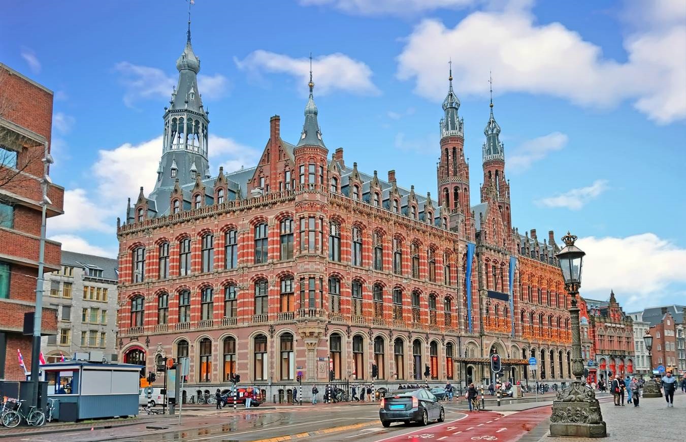 Magna Plaza, a Europe Shopping Place in Amsterdam - Top Europe Shopping Places - Planet Travel Advisor Magna Plaza, a Europe Shopping Place in Amsterdam - Top Europe Shopping Places - Planet Travel Advisor
