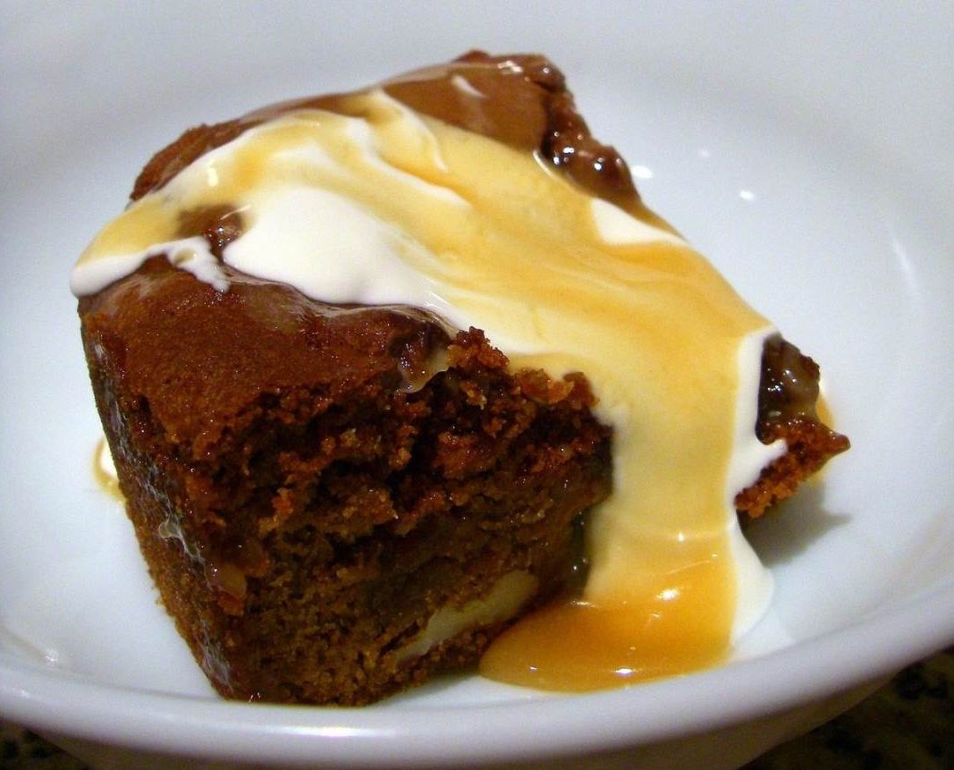 Sticky Toffee Pudding - Traditional British Foods - Planet Travel Advisor Sticky Toffee Pudding - Traditional British Foods - Planet Travel Advisor