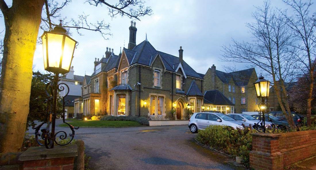 The Cotswold Lodge Classic Oxford Hotel - Best Hotels in England to Book - Planet Travel Advisor