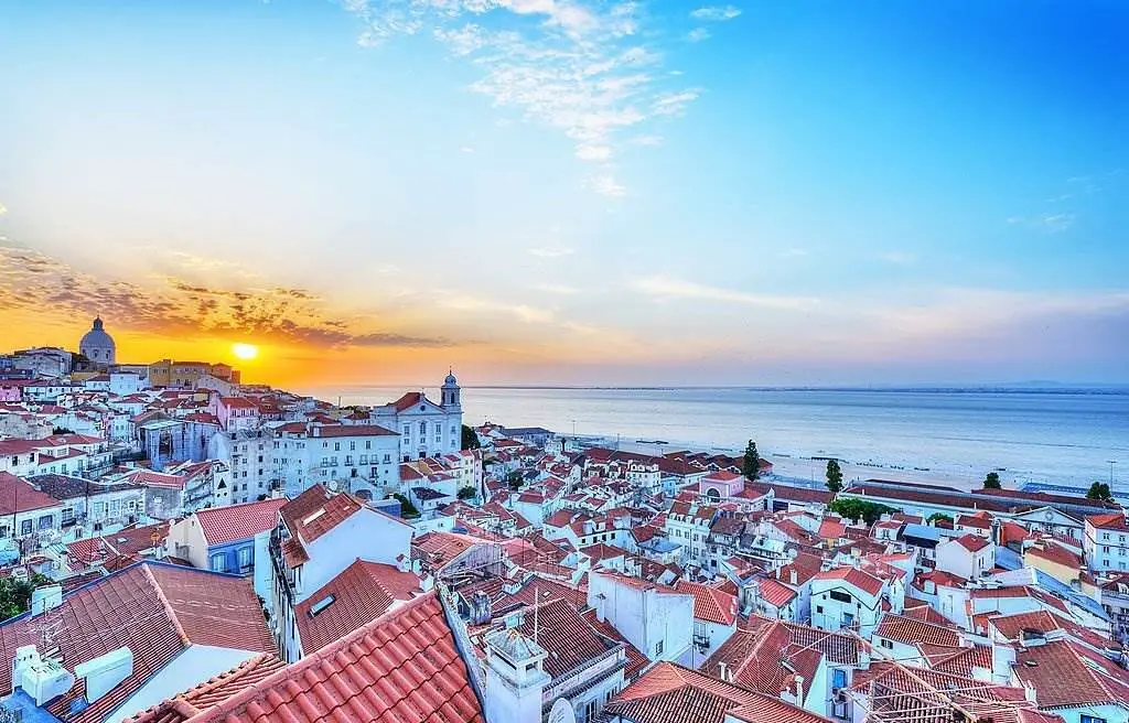 Alfama Neighborhood in Lisbon, Portuga - Attractions to Visit in Europe - Europe Travel Guide - Planet Travel Advisor Alfama Neighborhood in Lisbon, Portuga - Attractions to Visit in Europe - Europe Travel Guide - Planet Travel Advisor