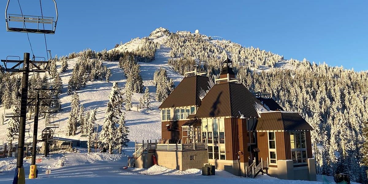 Mt.-Ashland ski area - Best Places to Visit in Oregon in Winter - Planet Travel Advisor Mt.-Ashland ski area - Best Places to Visit in Oregon in Winter - Planet Travel Advisor