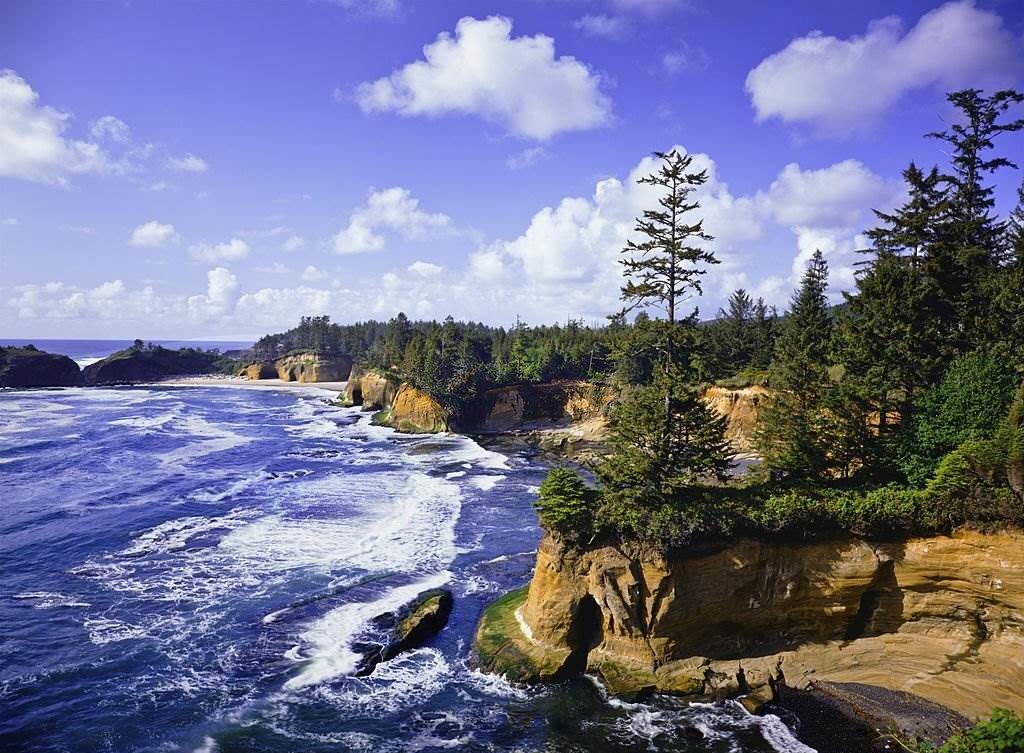Oregon Coast - Best Places to Visit in Oregon in Winter - Planet Travel Advisor Oregon Coast - Best Places to Visit in Oregon in Winter - Planet Travel Advisor