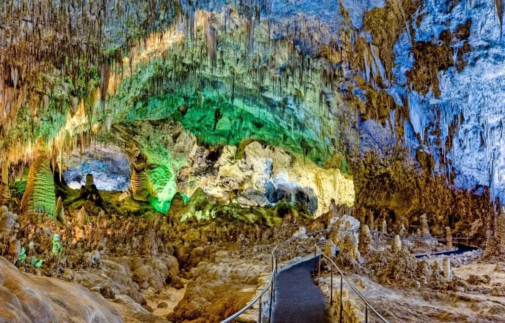 Carlsbad Caverns - Natural Attractions in USA - Planet Travel Advisor