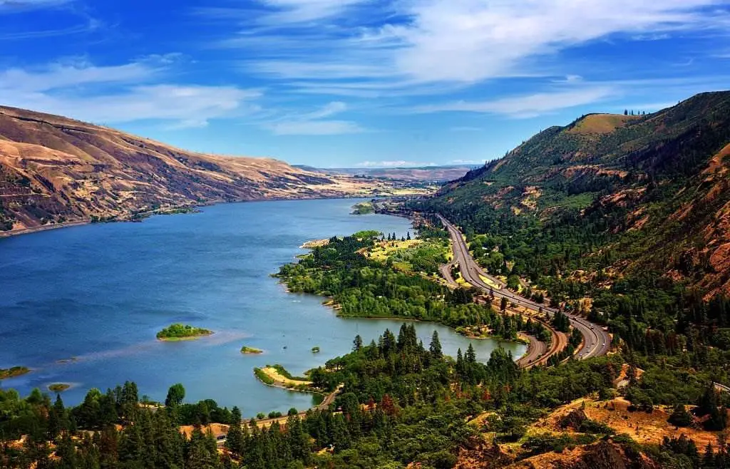 Columbia River Gorge National Scenic Area - Natural Attractions in USA - Planet Travel Advisor