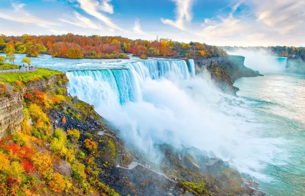 Niagara Falls State Park - Niagara Falls Autumn Landscape - Natural Attractions in USA - Planet Travel Advisor