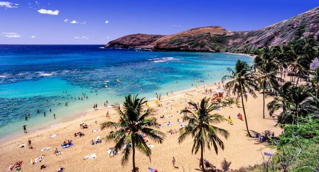 Crowds in Hawaii in February - USA, Hawaii, Oahu, Hanauma Bay Nature Preserve - Planet Travel Advisor