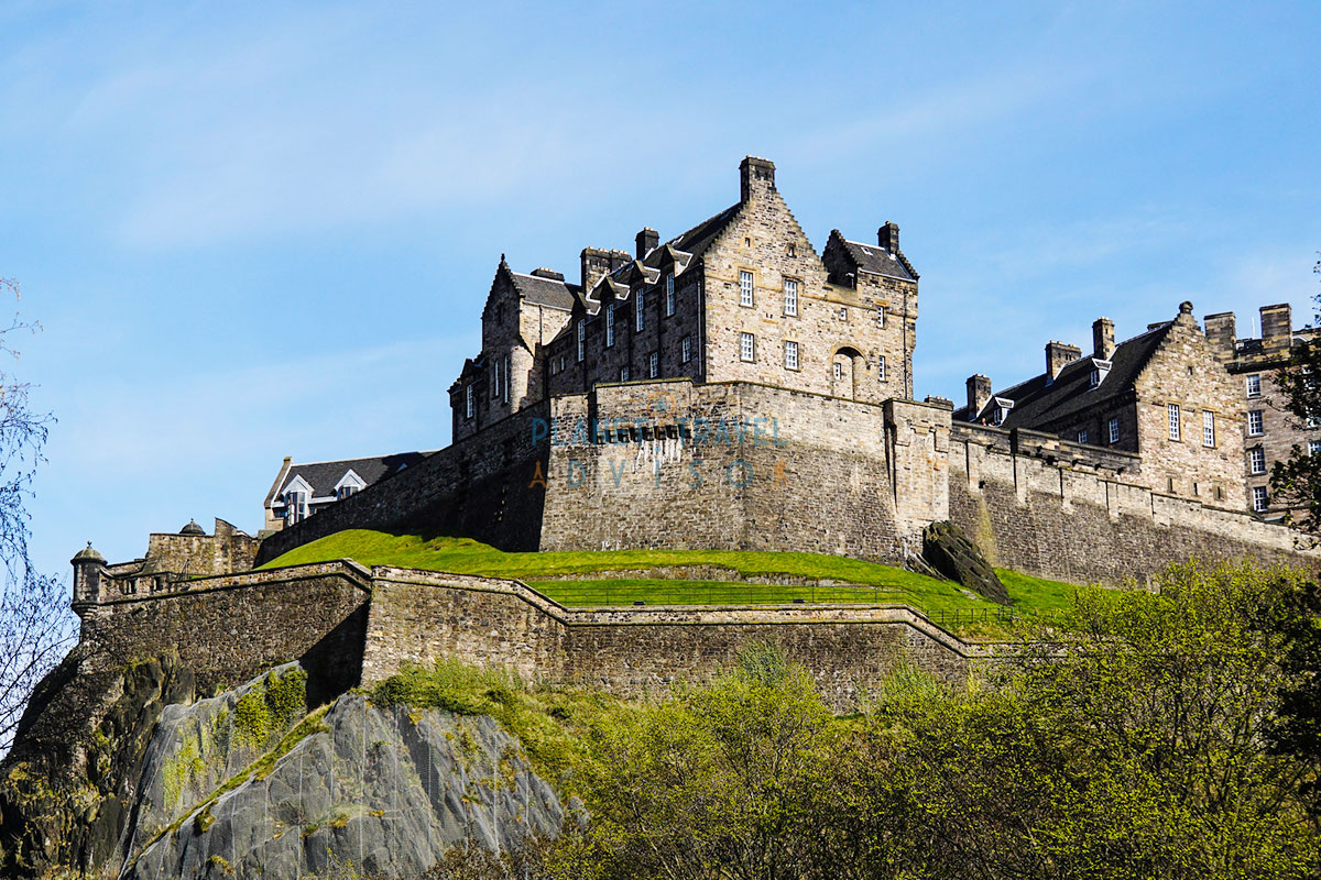 Edinburgh Castle - Castles and Palaces in England - Planet Travel Advisor Edinburgh Castle - Castles and Palaces in England - Planet Travel Advisor