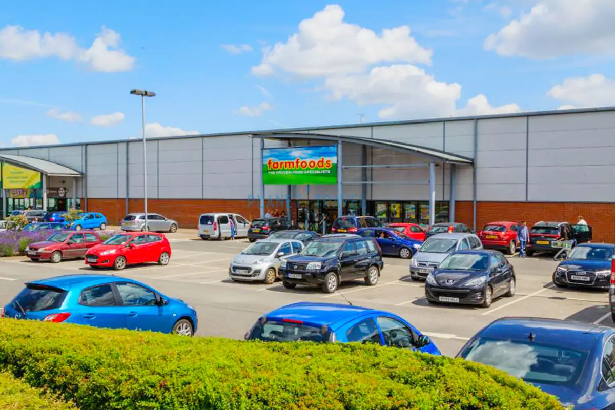 Parking Near Warwick Castle - Planet Travel Advisor Parking Near Warwick Castle - Planet Travel Advisor