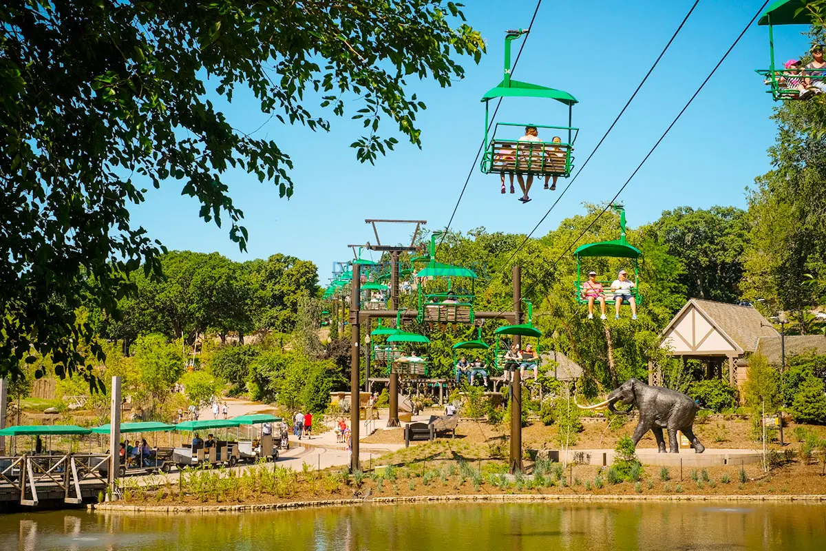 Henry Doorly Zoo, Omaha - Planet Travel Advisor Henry Doorly Zoo, Omaha - Planet Travel Advisor