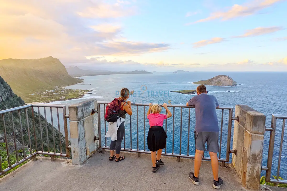 Lighthouse of Makapu'u Point (Oahu) - Planet Travel Advisor Lighthouse of Makapu'u Point (Oahu) - Planet Travel Advisor