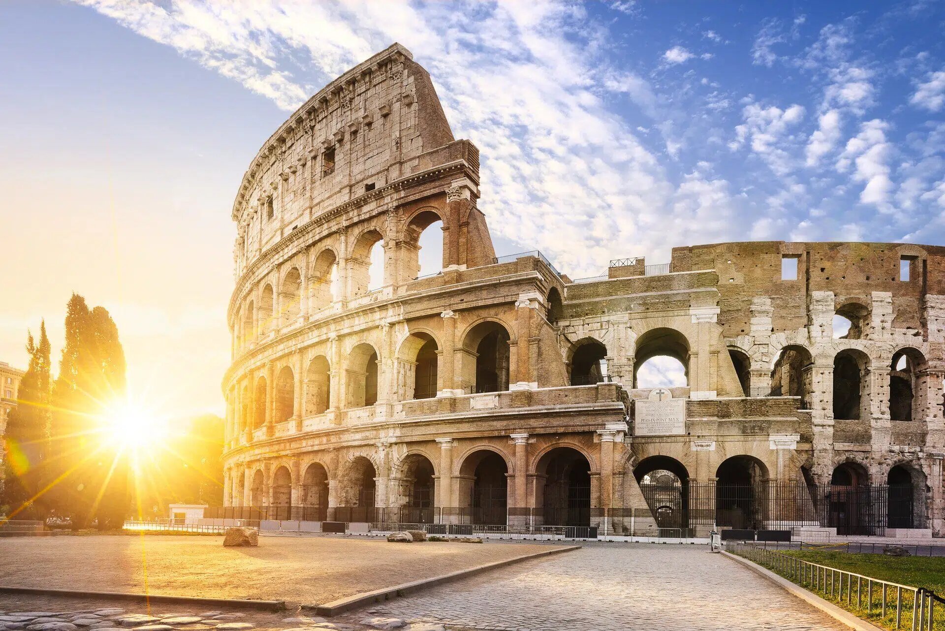 Colosseum - Unique Things to Do in Europe - Planet Travel Advisor Colosseum - Unique Things to Do in Europe - Planet Travel Advisor
