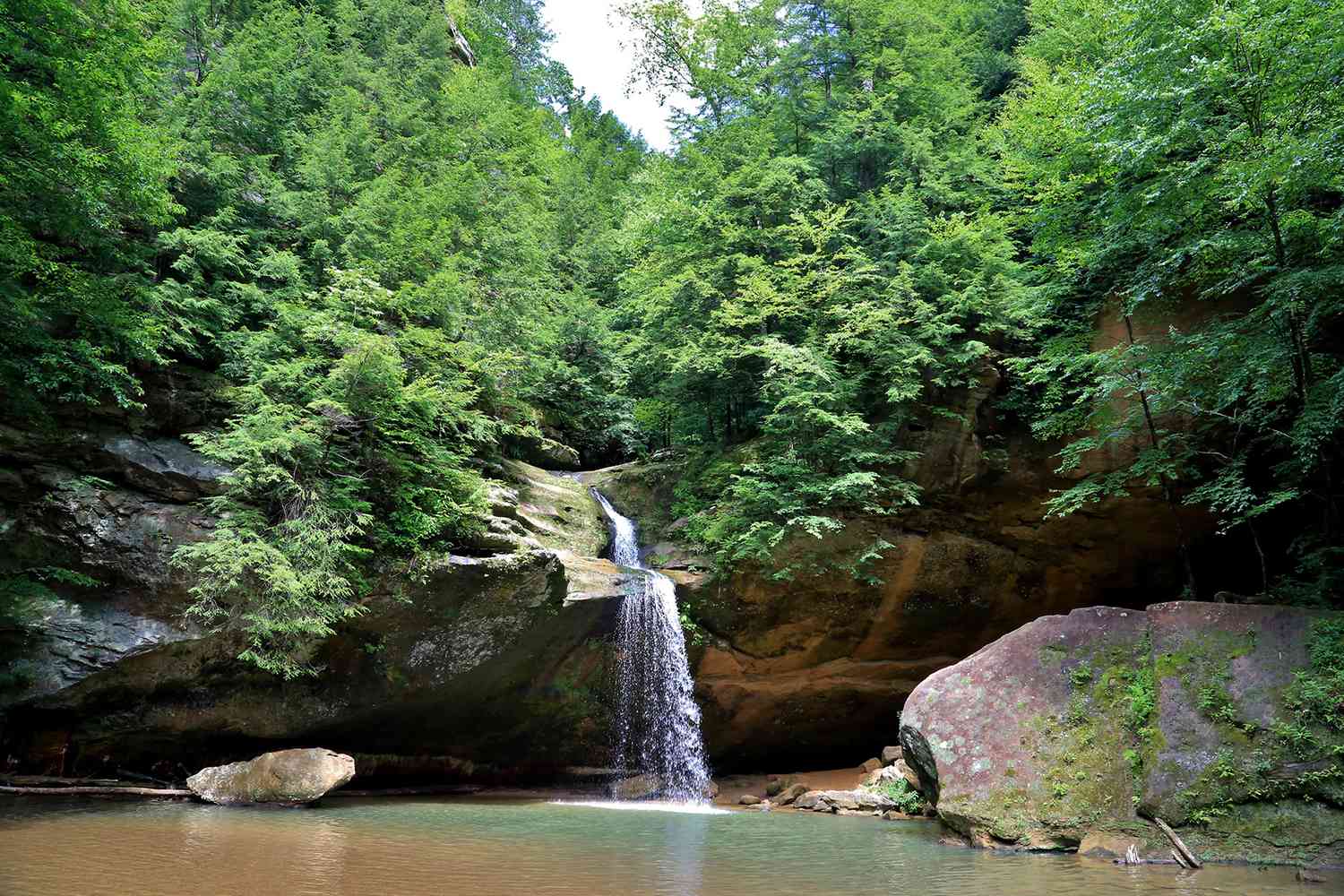 Caves in Hocking Hills, Ohio, USA - Where to Travel in July - Planet Travel Advisor Caves in Hocking Hills, Ohio, USA - Where to Travel in July - Planet Travel Advisor