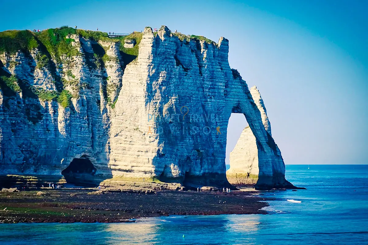 Etretat's Iconic Cliffs, France - Planet Travel Advisor Etretat's Iconic Cliffs, France - Planet Travel Advisor