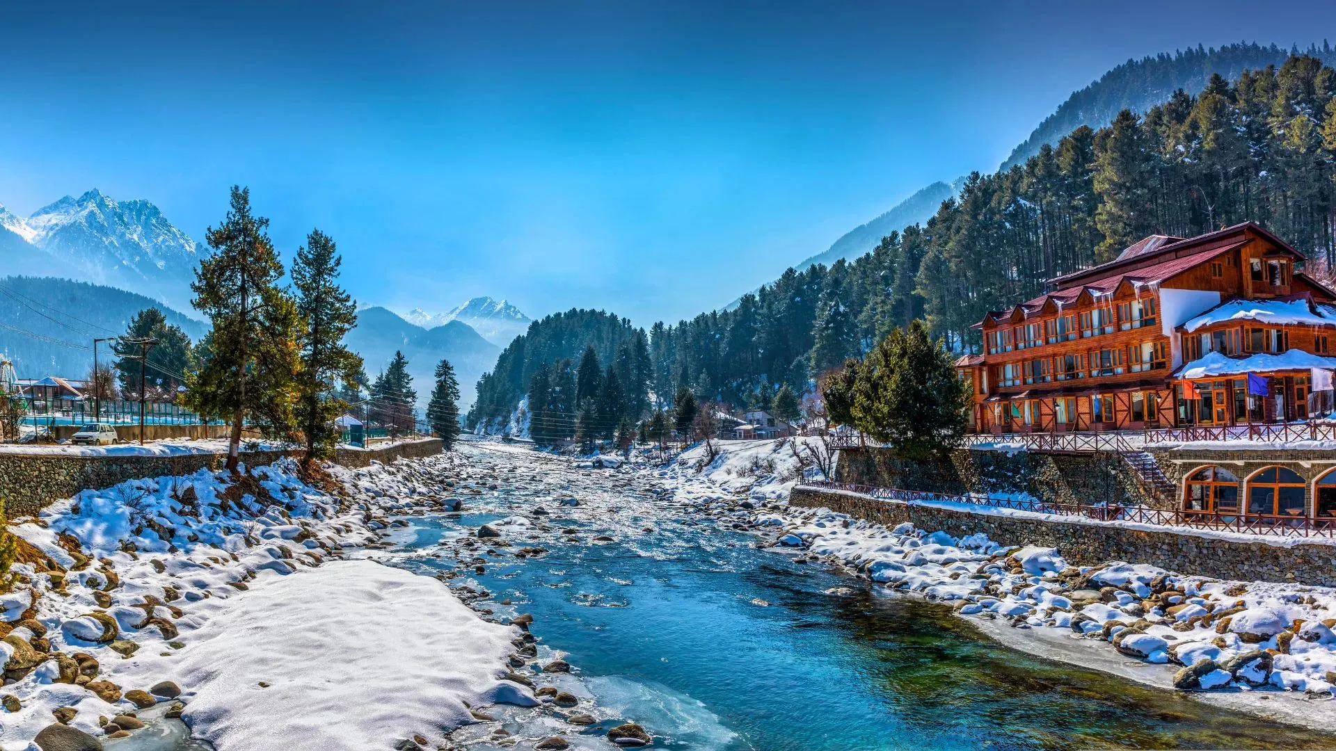 Heevan Pahalgam - Where to Travel in June - Planet Travel Advisor