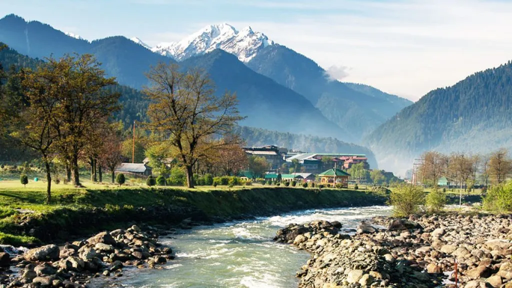 Pahalgam Hill Station - Where to Travel in April - Planet Travel Advisor