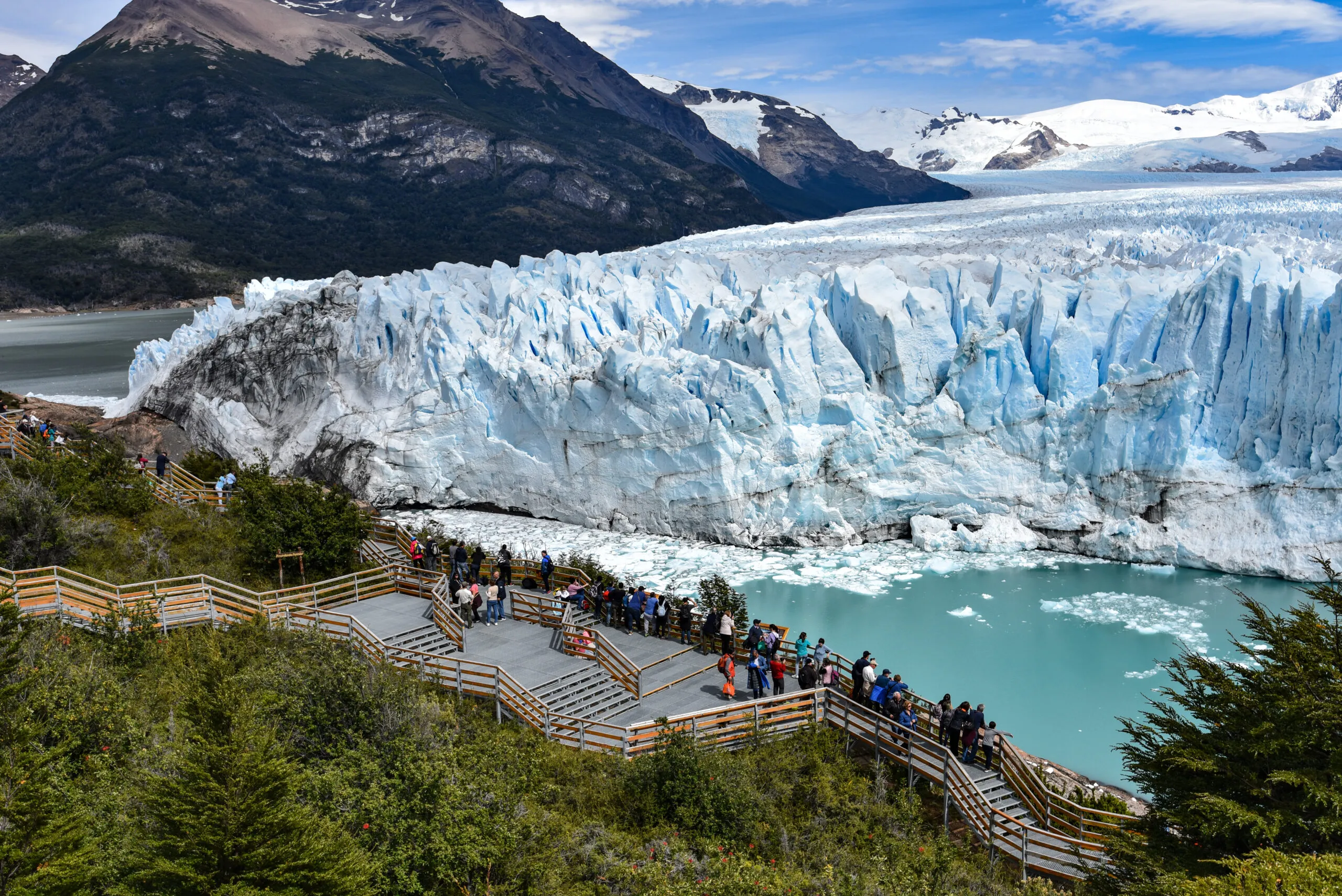 Parque Nacional Los Glaciares - Where to Travel in April - Planet Travel Advisor