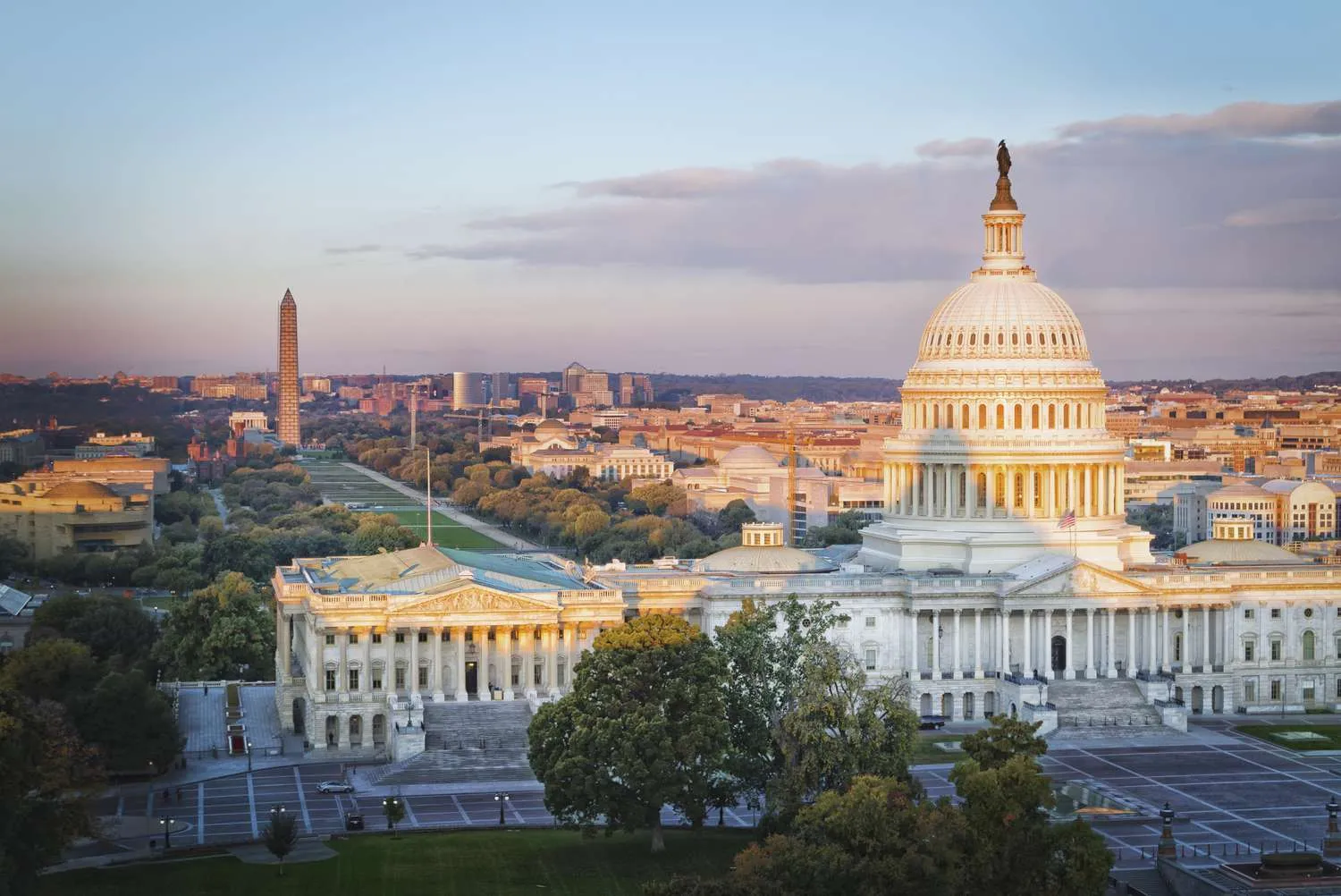 United States Capitol - Where to Travel in April - Planet Travel Advisor