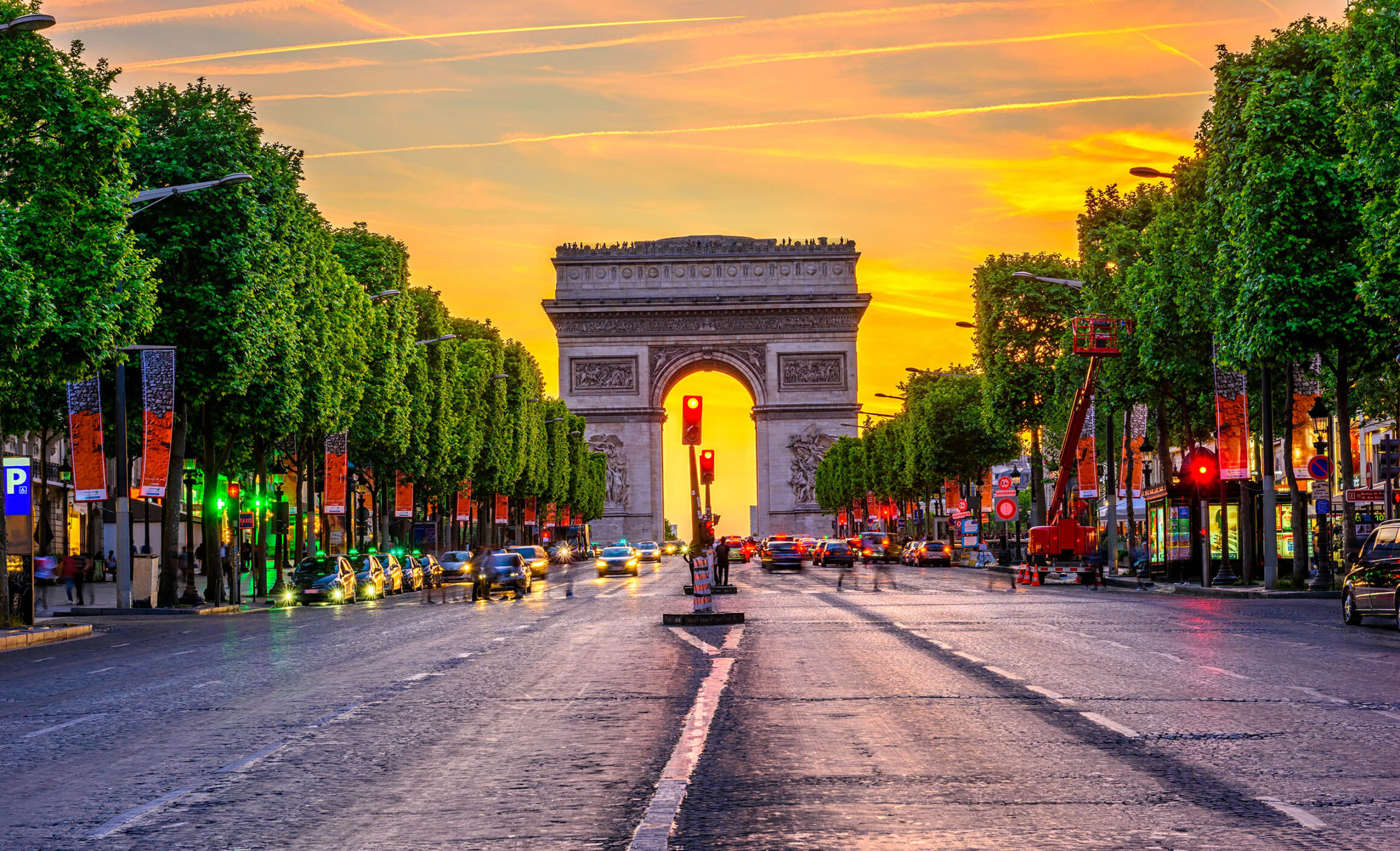 Arc de Triomphe - France Visa Requirements - Planet Travel Advisor