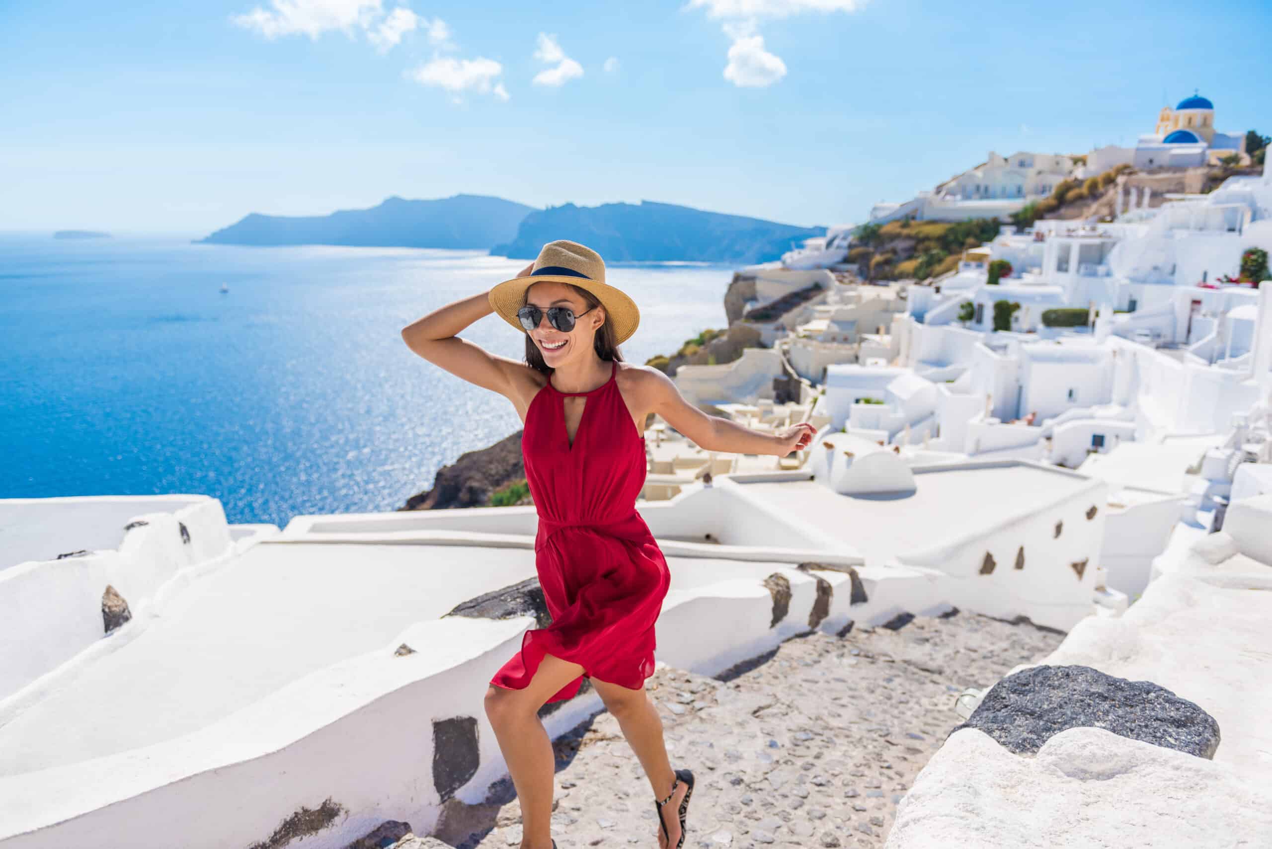 Effortless Chic: Balancing Style and Comfort on the Go