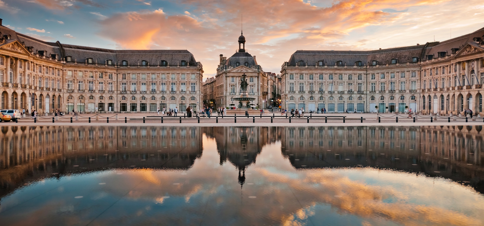 Place de la Bourse - France Visa Requirements - Planet Travel Advisor Place de la Bourse - France Visa Requirements - Planet Travel Advisor
