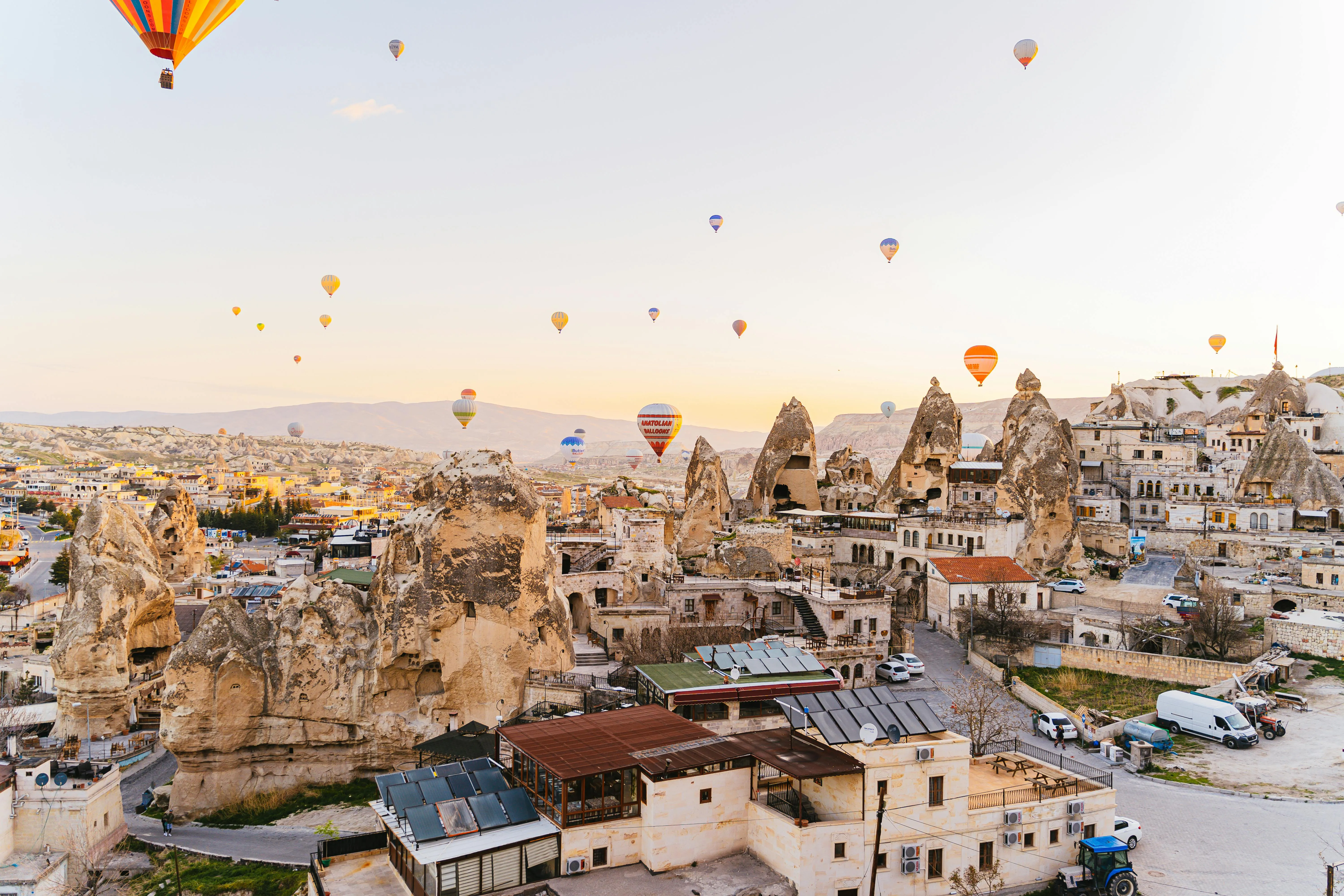 3 Days Cappadocia and Pamukkale Tour by Plane & Bus