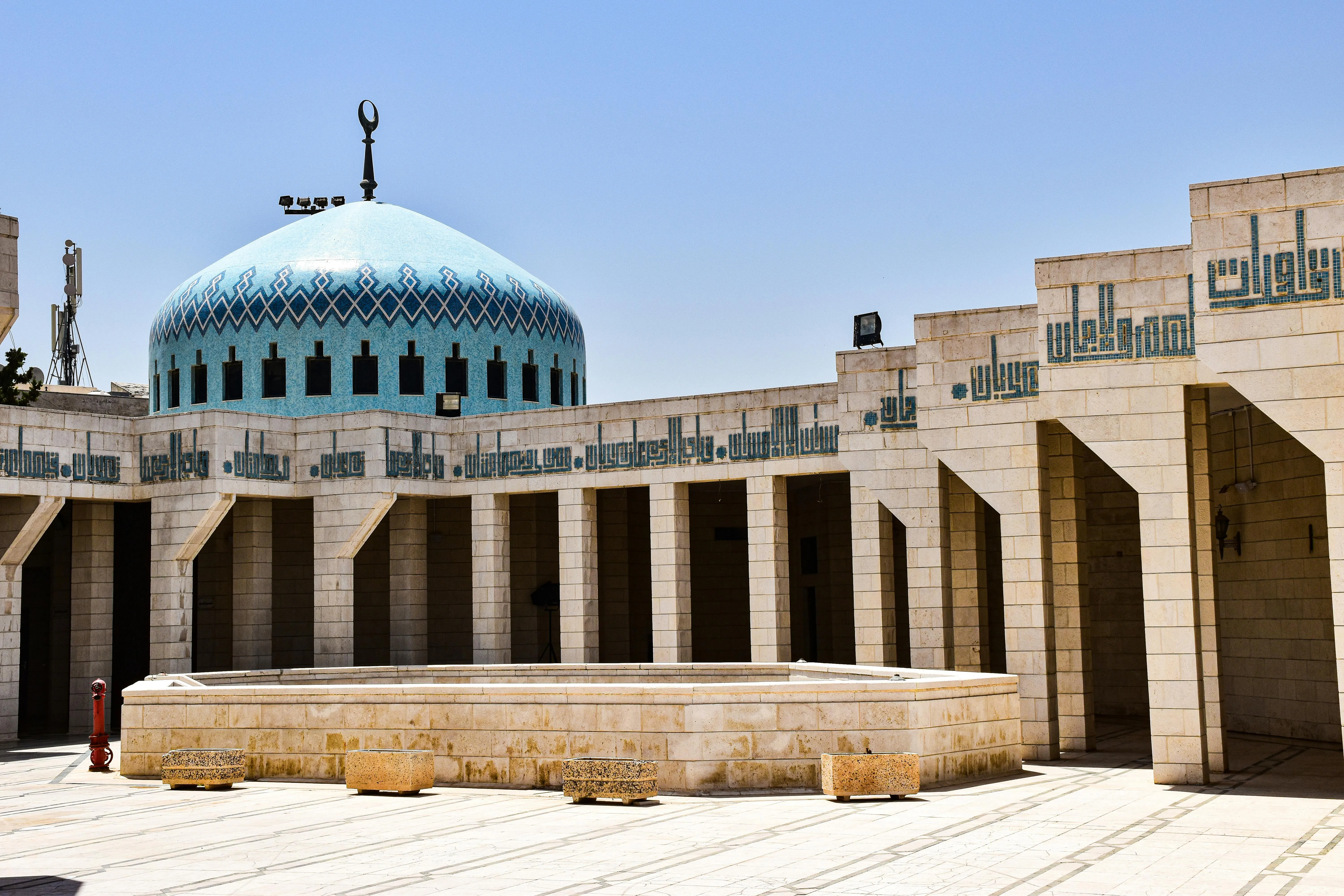 King Abdulah Mosque - Planet Travel Advisor