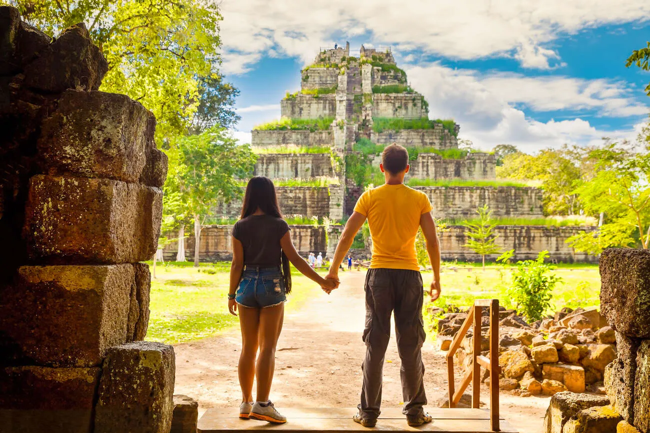 9 Days Angkor and Mekong Expeditions Package