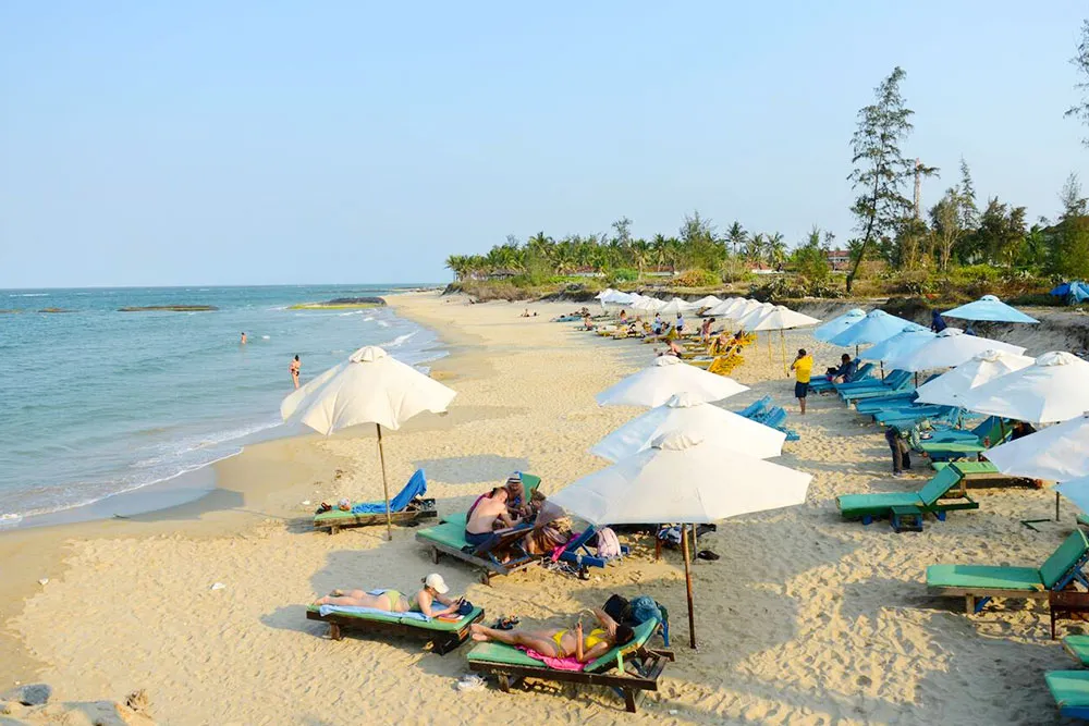 Cua Dai Beach Overview - Planet Travel Advisor
