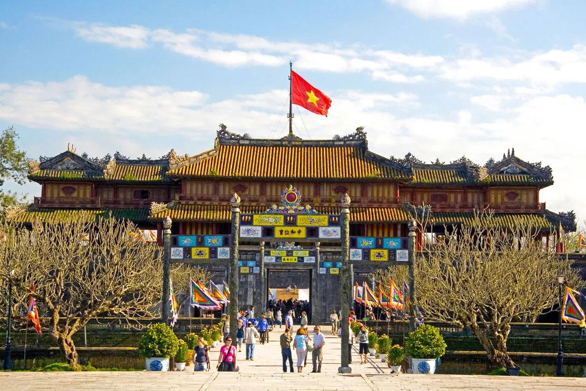 Explore Hue Citadel Travel Guide - Planet Travel Advisro