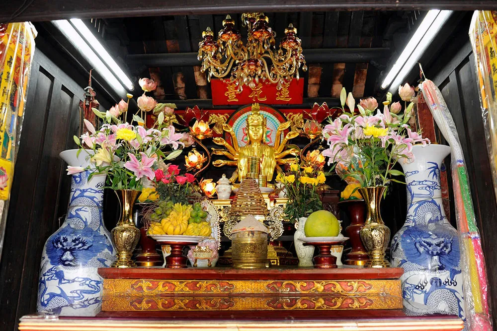 Goddess of Mercy, One Pillar Pagoda - Planet Travel Advisor