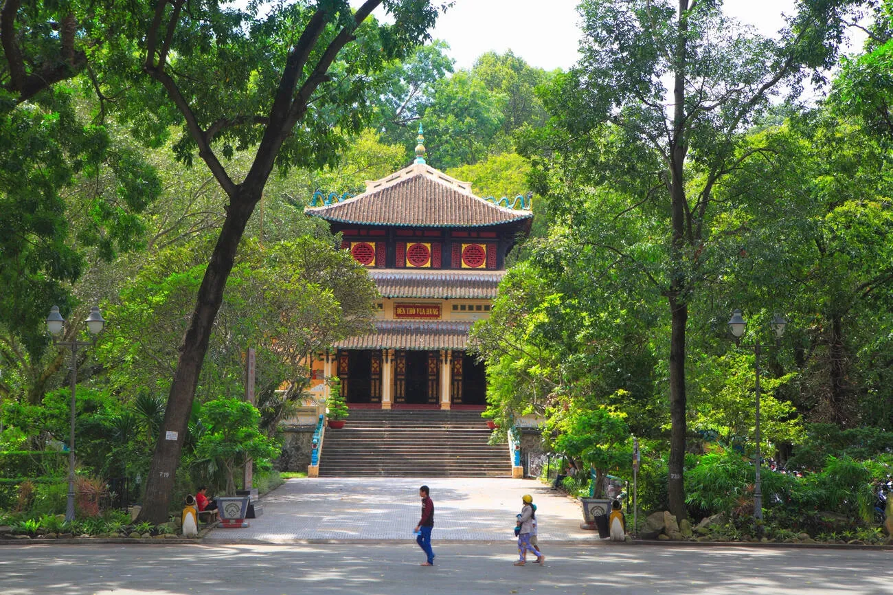 Ho Chi Minh Complex Travel Guide - Planet Travel Advisor