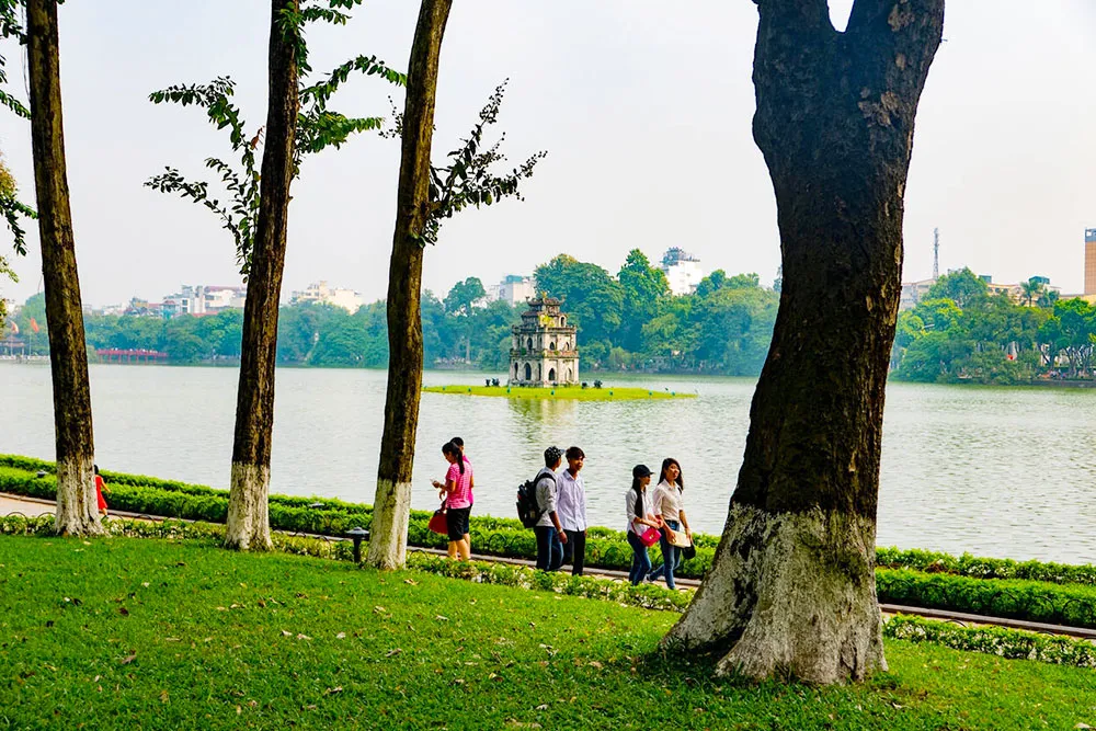 Island of Hoan Kiem Lake - Planet Travel Advisor