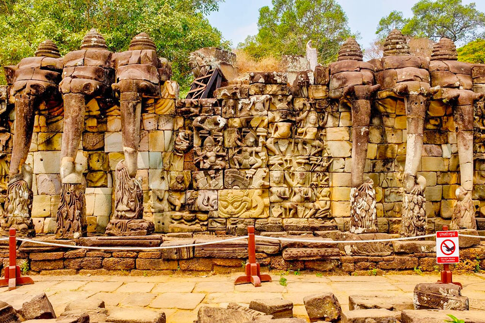 Detail of the Terrace of the Elephants in Angkor Thom - Planet Travel Advisor - Copy Detail of the Terrace of the Elephants in Angkor Thom - Planet Travel Advisor - Copy