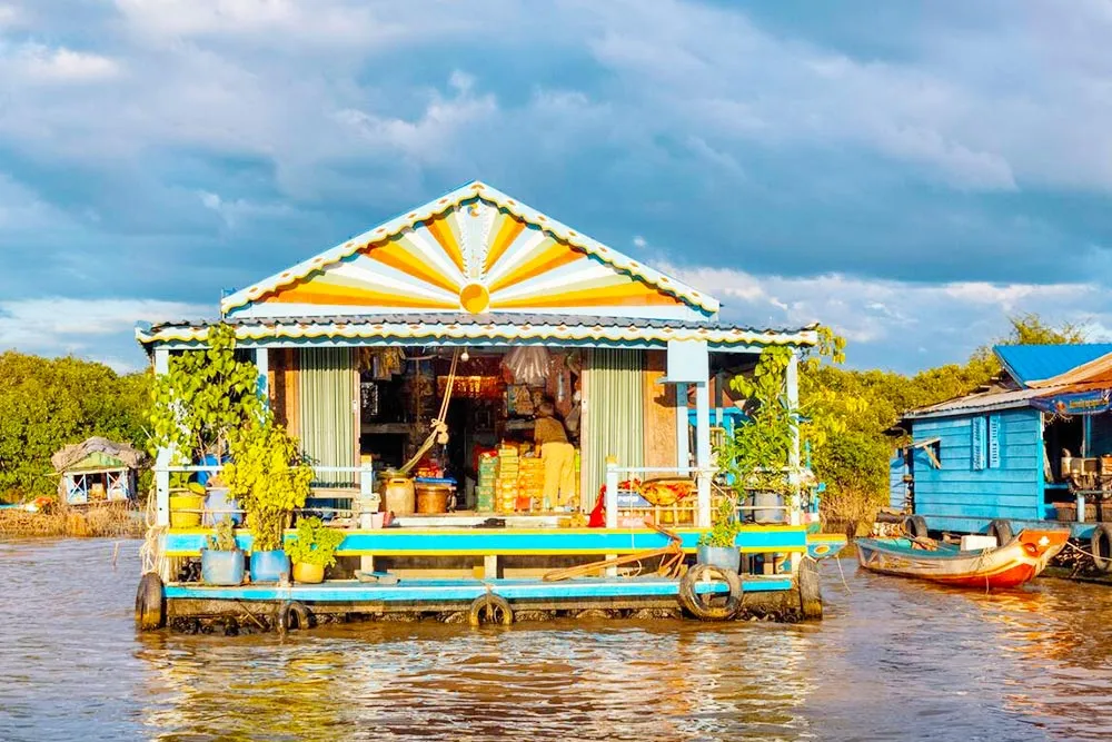 Market Float at Chong Kneas Floating Village - Planet Travel Advisor