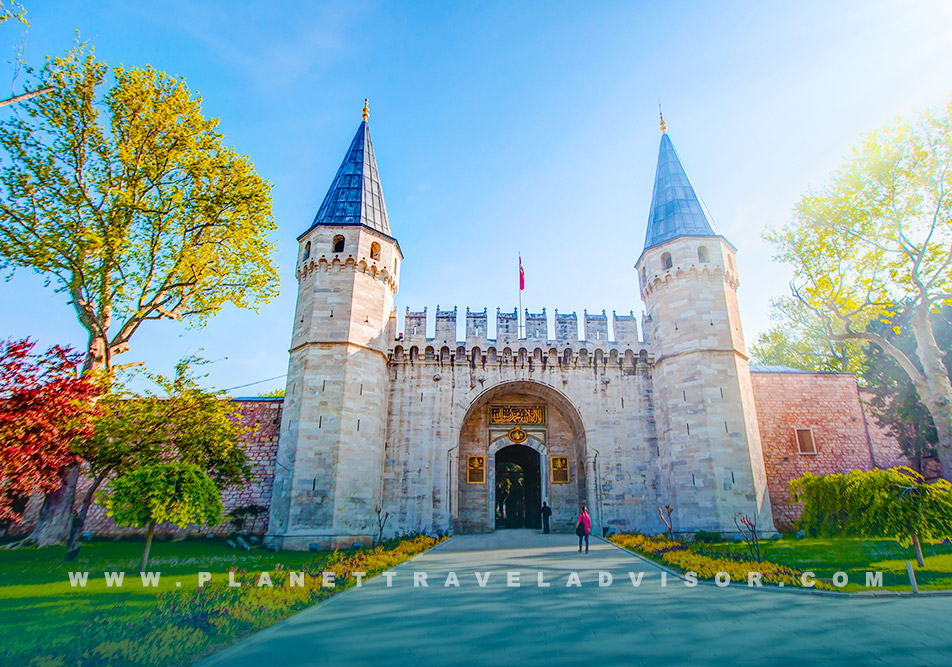 History of the Topkapi Palace Museum - Planet Travel Advisor.jpg