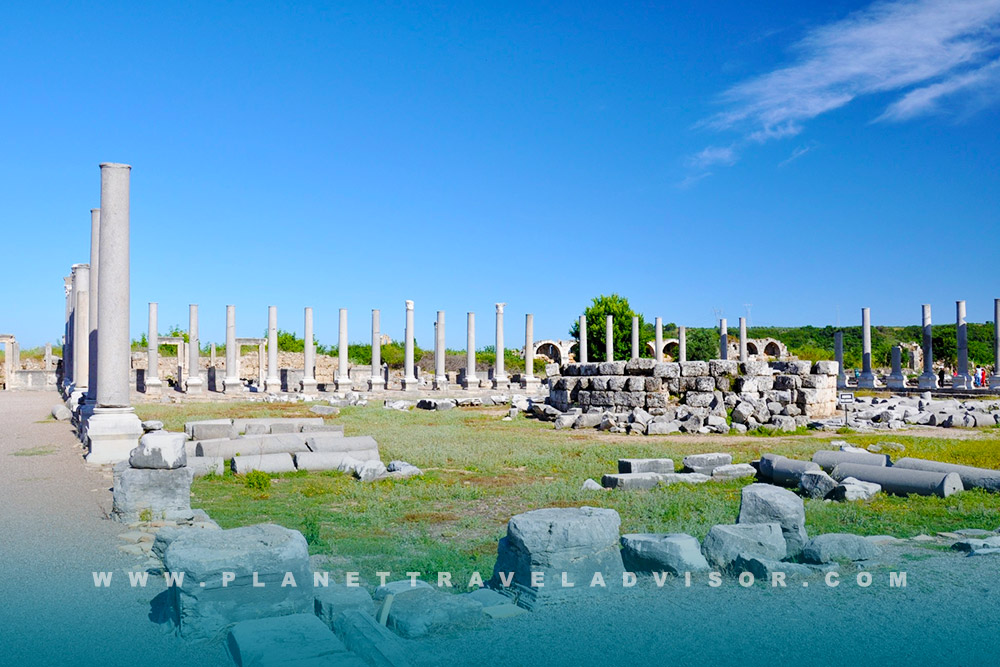 Notable Figures From Ancient Perge - Planet Travel Advisor.jpg