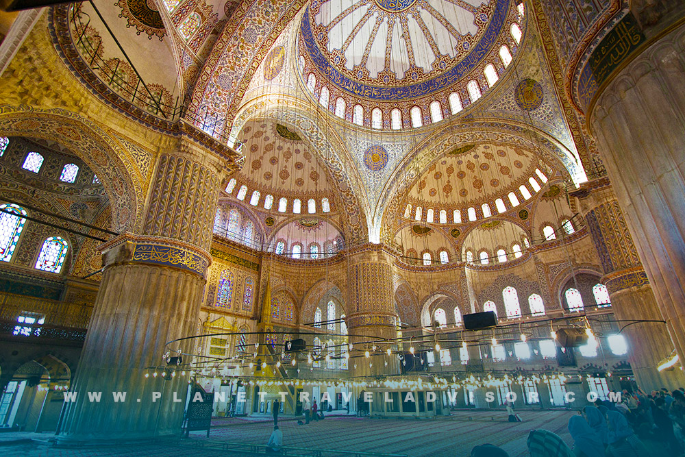 Sustainable & Respectful Tourism Tips for The Blue Mosque - Planet Travel Advisor.jpg