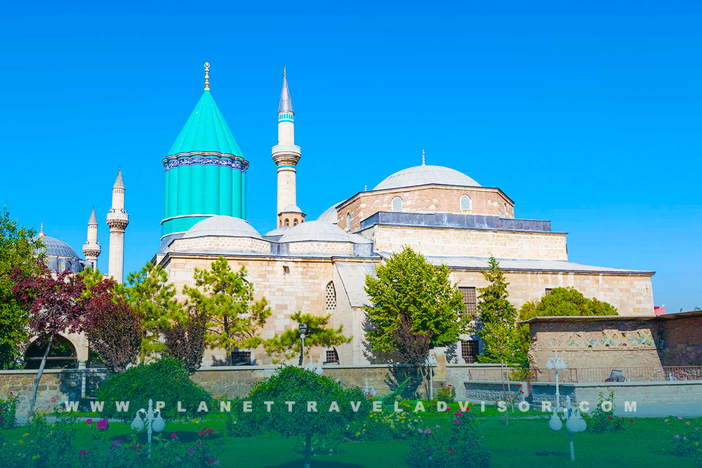 Architectural Features of the Mosque - Planet Travel Advisor.jpg